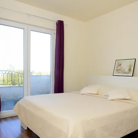 Villa With Seaview Barbara Апартаменты *